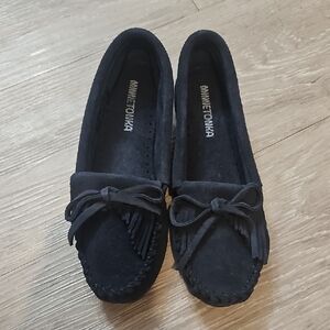 Minnetonka Women's Navy Suede Moccasins